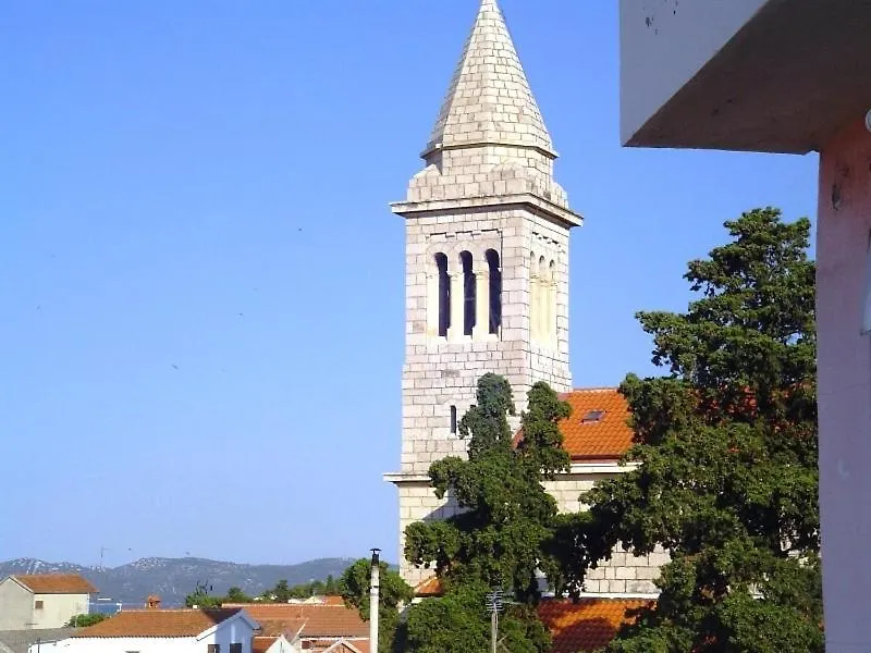 Apartment In Pakostane With Terrace, Wifi