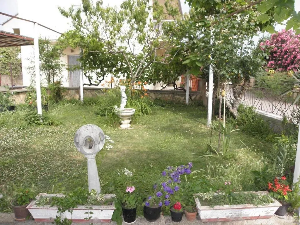 Apartment In Pakostane With Terrace, Wifi 0*,